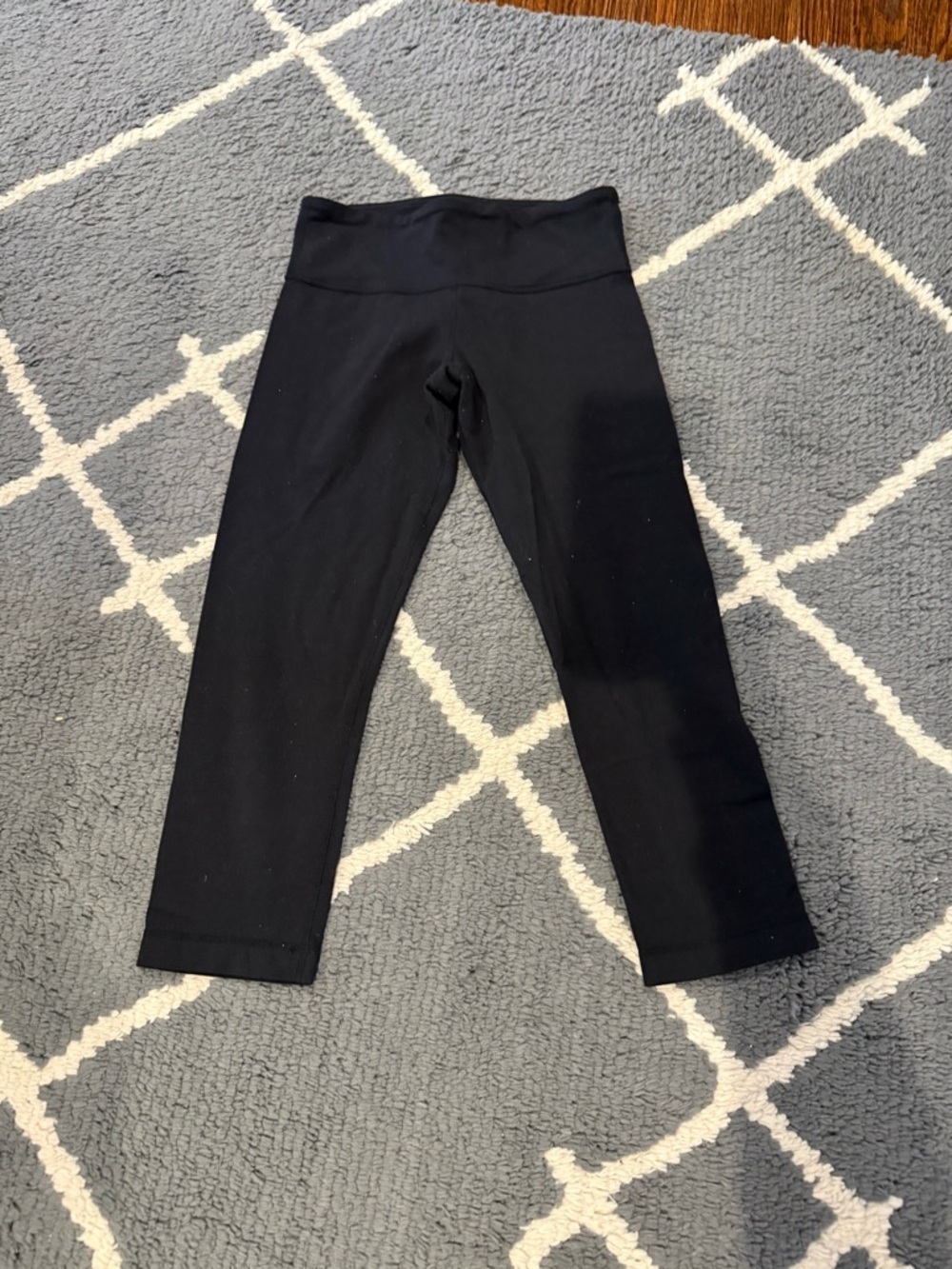 Lululemon Capri Black Wunder Under Leggings